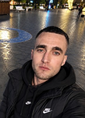 Ion из Berlin 32 года