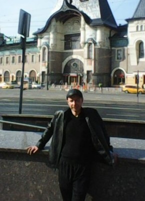 Олег, 47, Россия, Добрянка