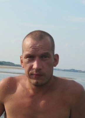 Виктор, 42, Россия, Мирный (Архангельская обл.)