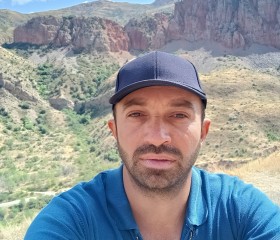Sasha, 37, Yerevan
