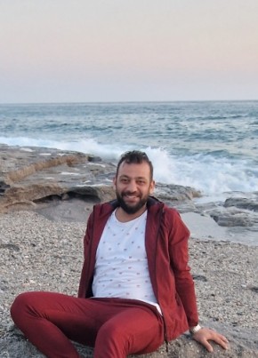Ömer Alanya, 40, Türkiye Cumhuriyeti, Mahmutlar