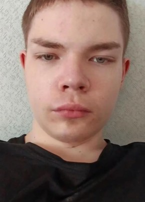 Виталя из Хабаровска 21 год