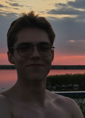 Богдан из Орска 19 лет