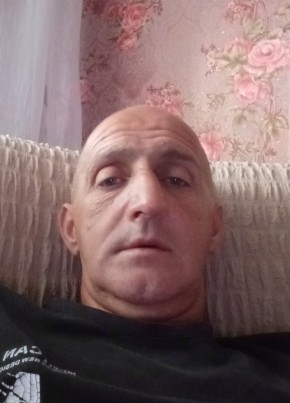 Сергей из Сорочинска 44 года