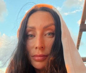 Nadezhda, 47, Bucharest