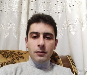 Armenak Gevonyan, 33, Yerevan