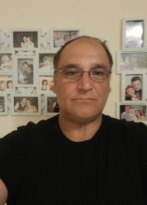 Adrian, 59, Romania, București