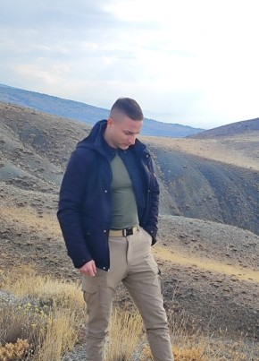 Tolga из Erzincan 30 лет