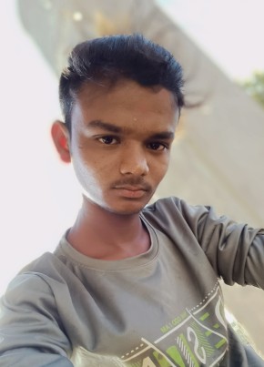 Sunil Makwana, 18, India, Ahmedabad