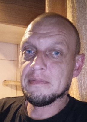Виталий из Архангельска 44 года