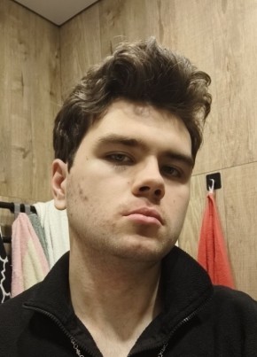 Никита из Курска 19 лет