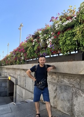 Shahrullo из Сараи 24 года