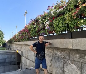 Shahrullo, 24, Sarai