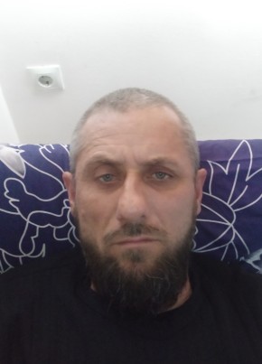 Казбек, 35, Россия, Нижневартовск