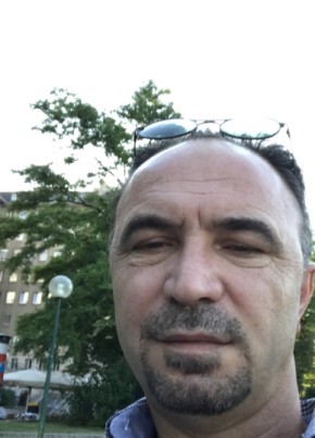 Murat, 47, Republik Österreich, Wien