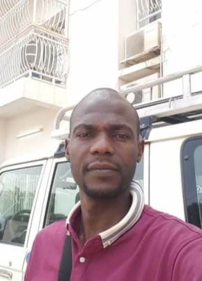 Hassan Mahamat , 48, République du Tchad, Moundou