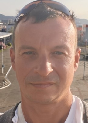 Евгений из Бийска 44 года