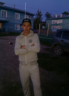 Александр Волч, 34, Россия, Тотьма