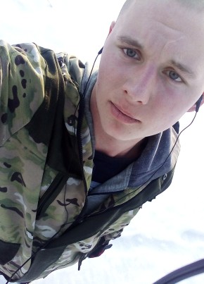 Александр, 25, Россия, Молчаново