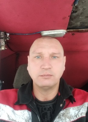 Александр из Стрежевоя 43 года