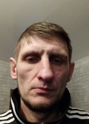 Антон, 41, Россия, Алушта
