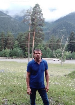 Максим, 39, Россия, Черкесск
