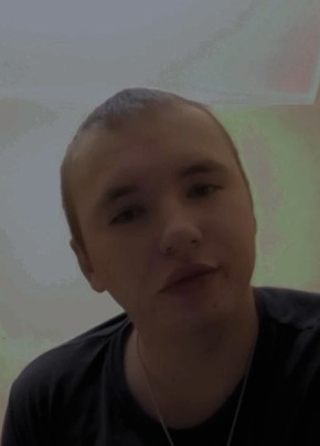 Андрей Попов
