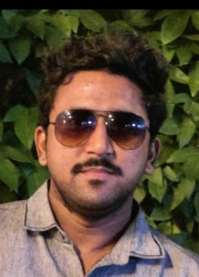 Akshay Tarwade, 25, India, New Delhi