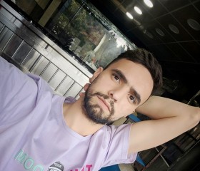 Zakaria, 24, Tartouss