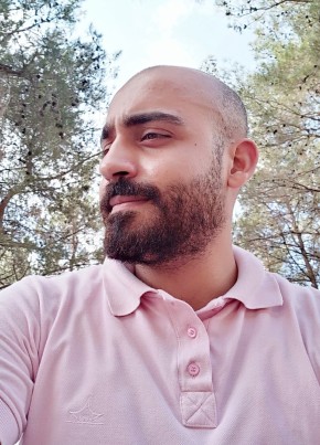 Ahmad Omran, 28, الجمهورية العربية السورية, اللاذقية
