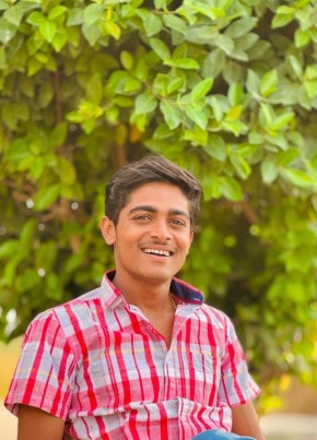 Mahen, 20, India, Indore