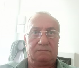 Михаил, 65 лет, Comrat
