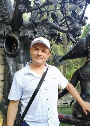 Oleg, 44, Russia, Volgograd