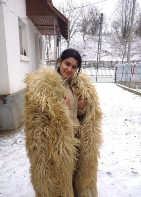 Vali, 24, Romania, București