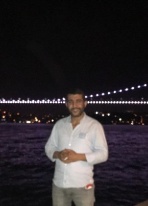 Özkan, 45, Türkiye Cumhuriyeti, İstanbul