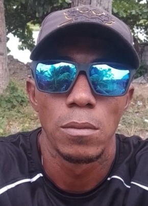 Jonathan из Esmeraldas 32 года