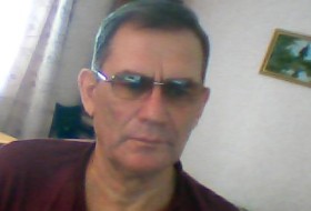Yuriy, 63 - Just Me