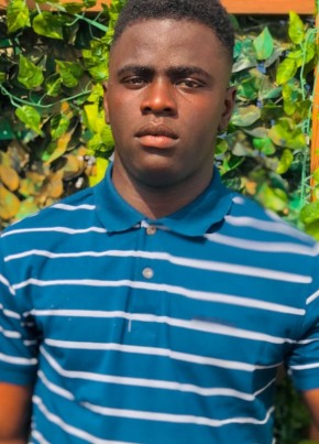 Emmanuel davies, 19, Liberia, Monrovia