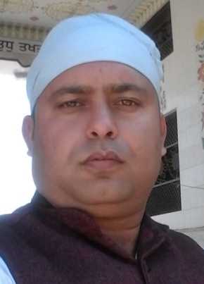Ramesh Jugwani, 36, India, Indore