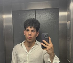 Robert, 19, Moscow