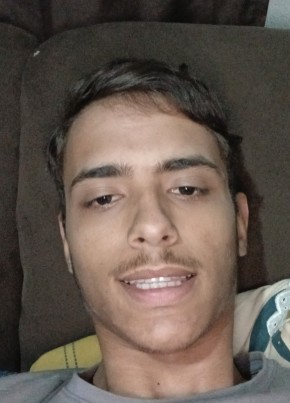 Ricardo из Manhumirim 28 лет