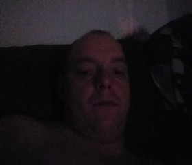 Roy, 38, Eisenberg (Thuringia)