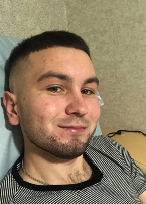Артем, 25, Россия, Сургут
