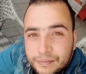 Bod, 18, Tunis