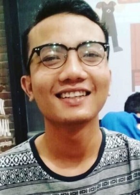 Afan Twy, 25, Indonesia, Kota Surabaya