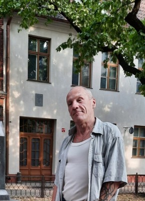 Вал, 52, Latvijas Republika, Rīga