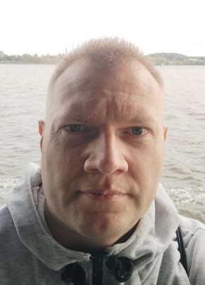 Дмитрий из Москвы 43 года