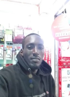 Ruganzyana Frank, 34, Uganda, Kampala