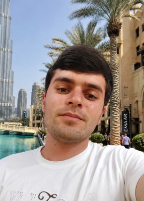 Меха из Душанбе 24 года