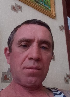 Лев, 42, Россия, Варна